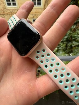 Apple Watch SE 40mm - 3