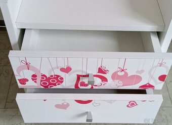 Prodám set,  postel 203 x 96 + stolík. - 3