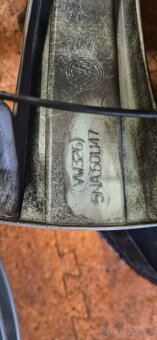 Originální středové poklice Volkswagen r17 - 3