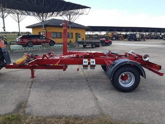 Nosič kontejnerů PORTÝR 9.7 - 3