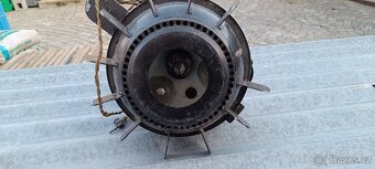 Divadelní reflektor z  třicátých let - 3