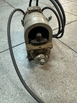 Magneto Bosch Type ZF4 - 3