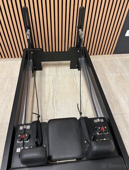 Pilates reformer - 3