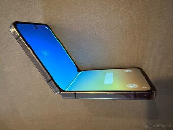 Samsung Z Flip5 512gb - 3