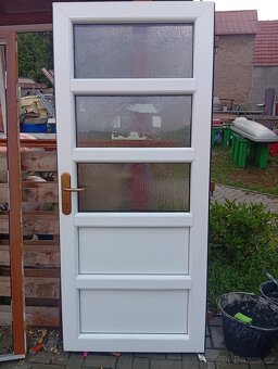 Plastové vstupní dveře - 3