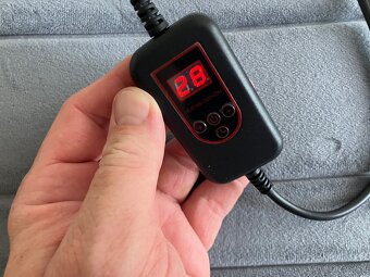Vyhrivany potah Compass 12V - 3