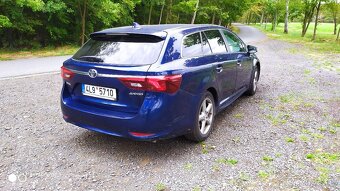 Toyota Avensis 2,0 D 105 kw - 3