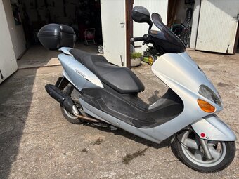 Yamaha Majesty 150 - 3