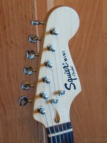 Squier Mini by Fender Stratocaster + kombo Marshall MG 15CF - 3