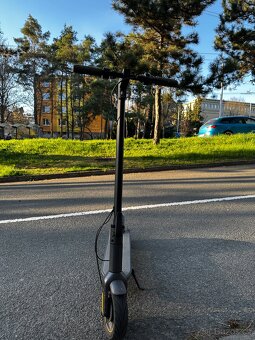Elektro koloběžka Ninebot Max G30p - 3