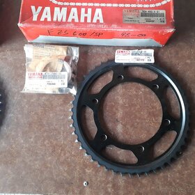 Originálni rozety Yamaha - 3