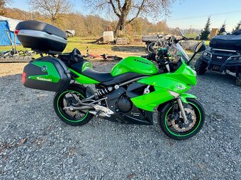 Kawasaki ER6 - 3