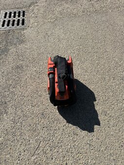Hilti aku vysavač - 3