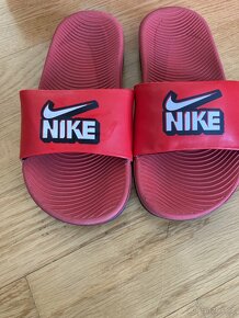 Pantofle Nike vel. 31 - 3