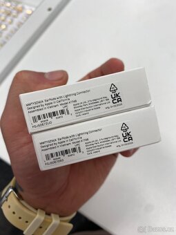 EarPods Lightning Connector - 3
