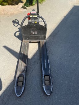Prodám Elektrický Paletový vozík Heli - 3