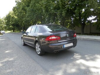 ŠKODA SUPERB II 3.6i V6 191kw 4x4 Dsg 2009 Elegance - 3