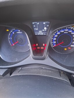 Hyundai ix20 - 3