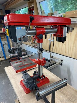 Stojanová radiální vrtačka Holzmann SB3116RMN + pachole - 3