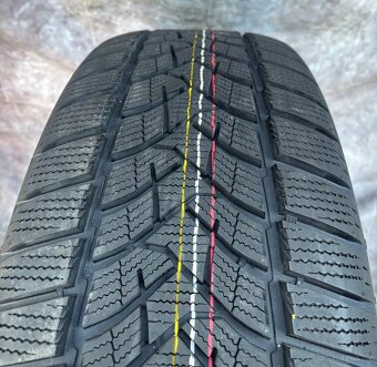 Zimní top sada Hyundai 235/55R19 105V - 3