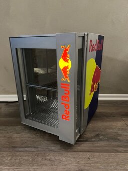 Red Bull lednice + adventní kalendář z DE (16 příchutí) - 3