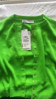 Lehký svetřik Zara - 3