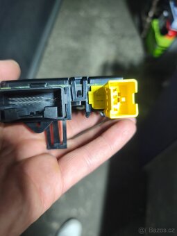 Podvolantová jednotkaVW 1K0 953 549 CF - 3