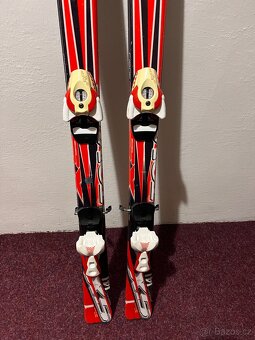 Sjezdové lyže ATOMIC - 3