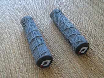 Nové mtb gripy ODI Reflex - 3