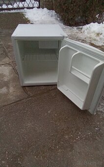 LEDNIČKA HYUNDAI - 3