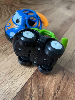 První autíčka OBALL - 3