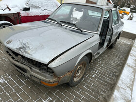 Nahradni dily BMW 524 td E28 dily s celeho vozu - 3