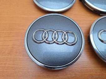 Audi orig. středové krytky 61mm - 3
