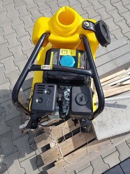 Vibrační deska KOMATSU ZT 77 - 3