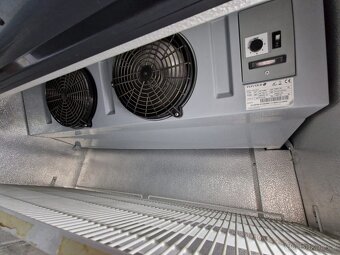 Velka prosklena gastro lednice TEFCOLD - 3