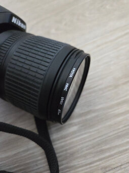 Nikon D5100 + AF-S NIKKOR 18-105mm + HOYA UV. 100% stav - 3
