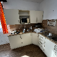 Rohová kuchyňská linka s dřezem, béžová - 3