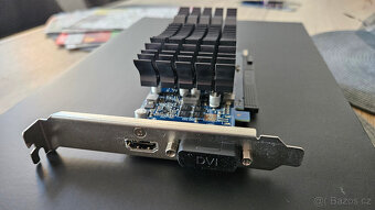 Grafická karta ASUS GT 1030 - 3