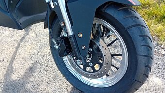 ELEKTRICKÝ Skůtr HECHT STRATIS březen 2024 - 3