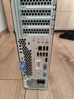 Lenovo ThinkCentre M-81 - 3