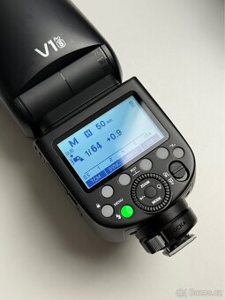 Blesk Godox V1Pro pro Sony - 3