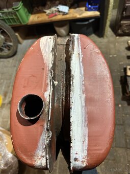 Jawa pionýr nádrž - 3