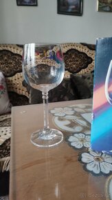 SKLENIČKY NA VÍNO Z r.2000 - 3