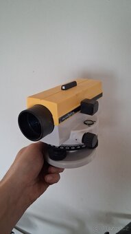 Nivelační přístroj - 3