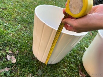 Daruji 2x velký květináč - 3