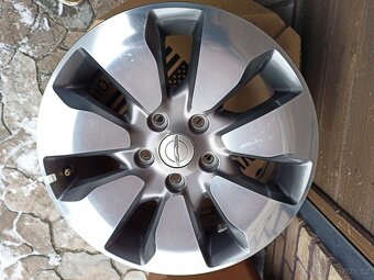 CHRYSLER PACIFICA SADA ORIGINÁL DISKŮ 18" - 3