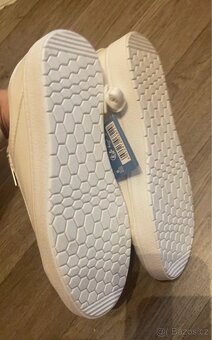 Bílé tenisky Pepperts velikost 35 - 3