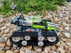 Lego Technic 42065 RC - Pásový závoďák - 3