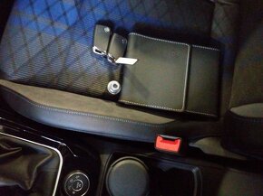 VW T-Roc R 4Motion 2.0 TSI 221kW DSG DPH TOP - 3
