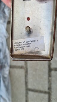 Zbytky dílů e38 - 3